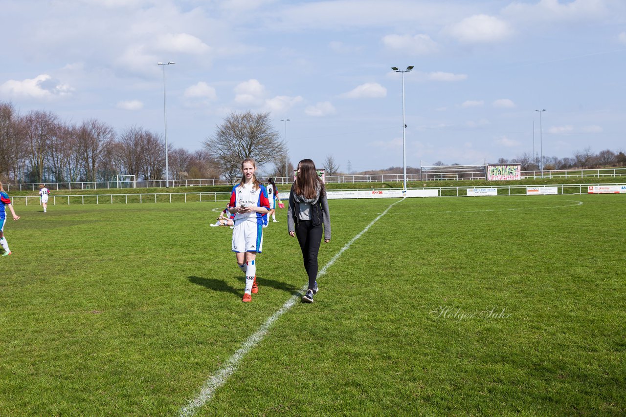 Bild 396 - wBJ SV Henstedt Ulzburg - TSV Schnberg : Ergebnis: 5:2